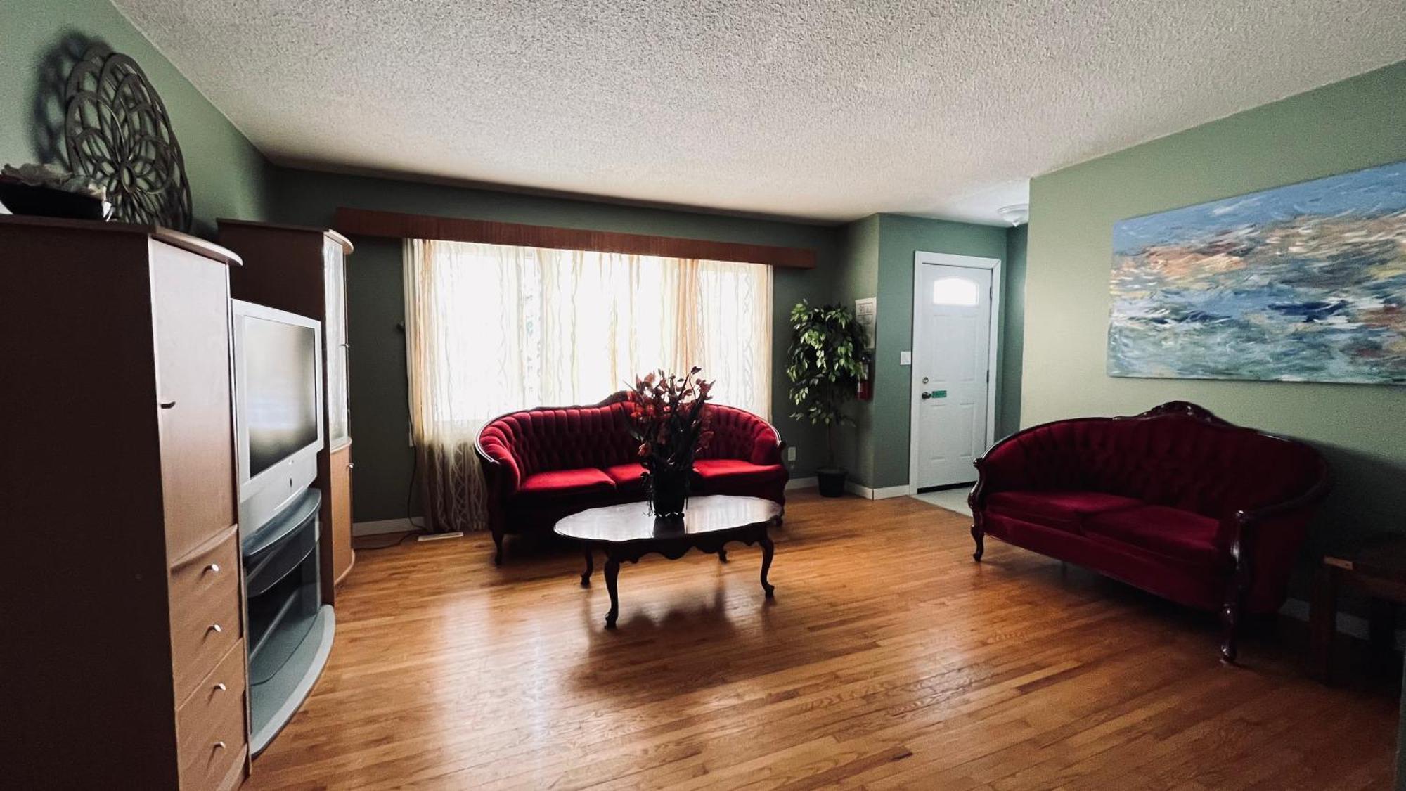 Private Close To Nait For Men Only *